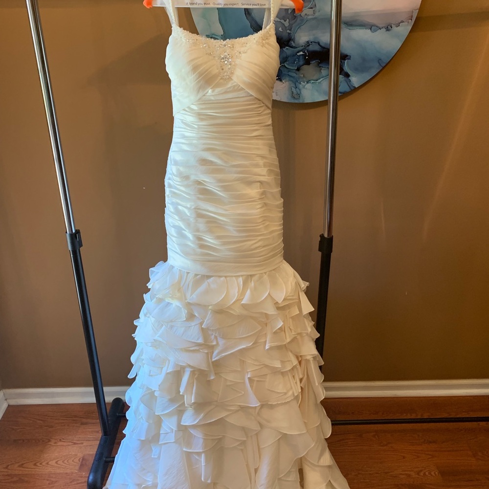 Selling my daughters wedding dress July 2018.